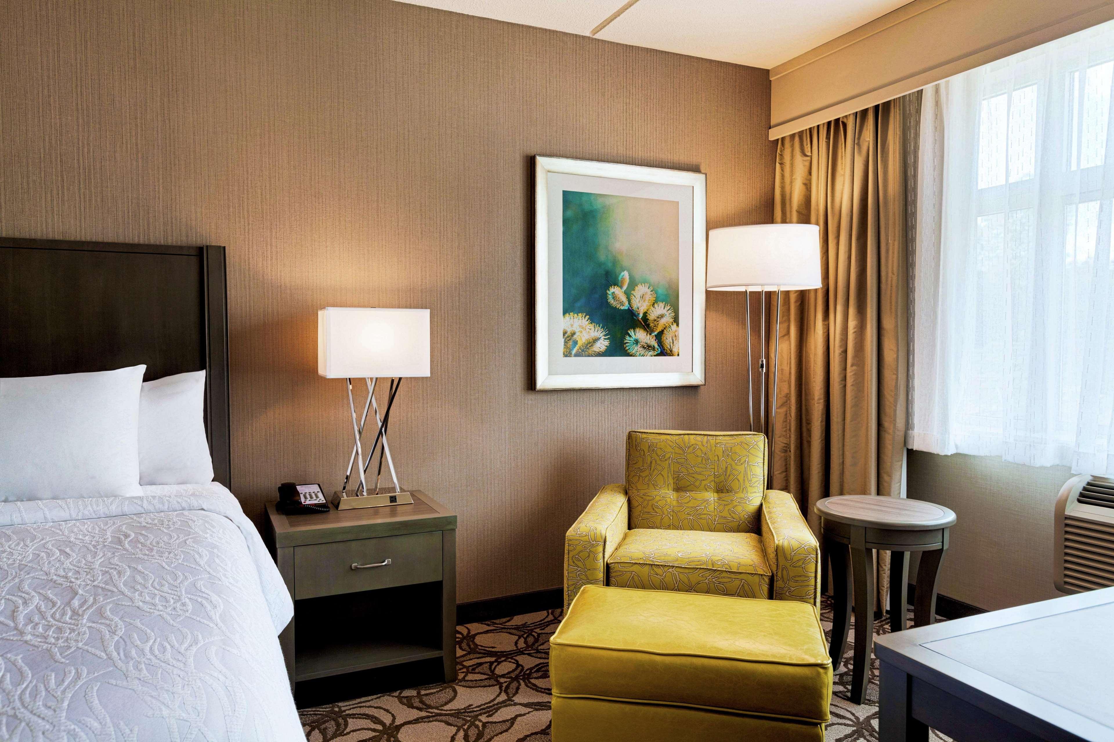 Hilton Garden Inn Lenox Pittsfield Extérieur photo