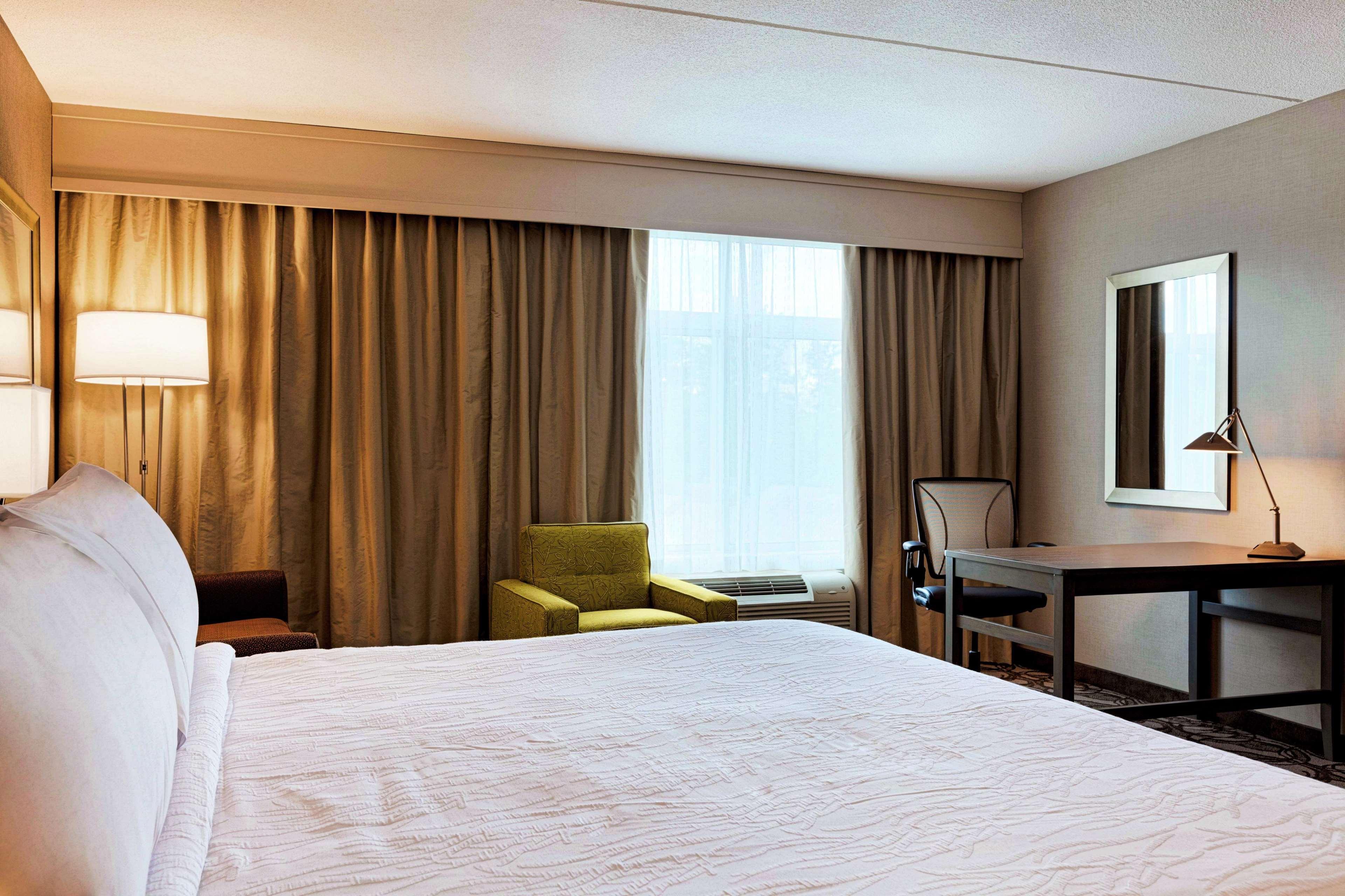 Hilton Garden Inn Lenox Pittsfield Extérieur photo